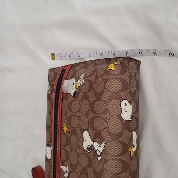 Coach pouch signature Peanut - Picture 3 of 4
